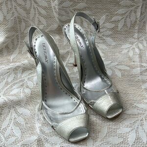 BCBGirls Silver Crackle Patent Leather Rhinestone Buckle Peep Toe Pumps Size 9.5